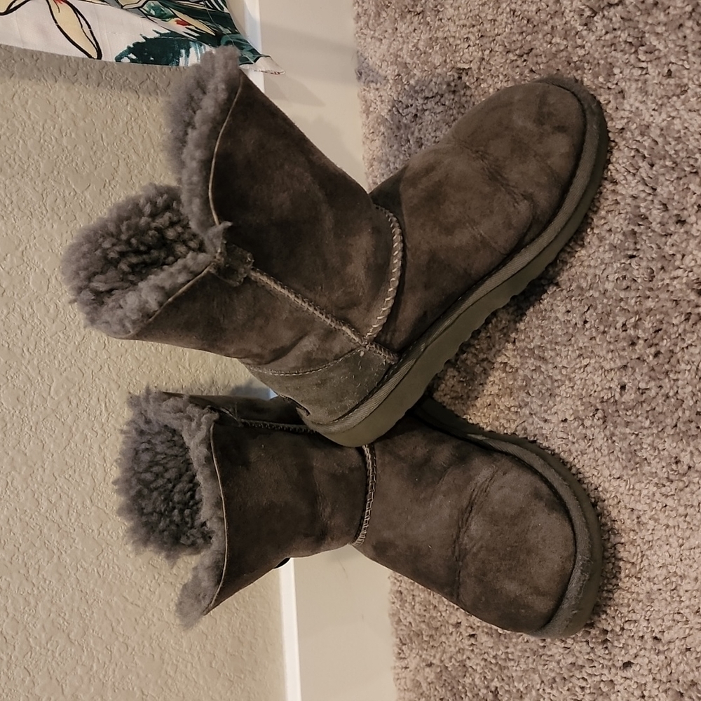 Ugg gray button boots size 13 girl